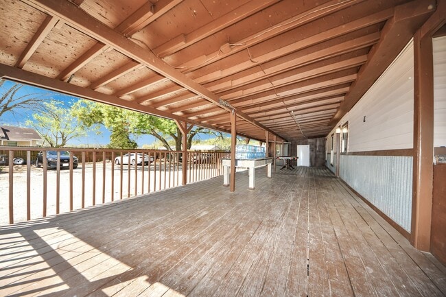 Building Photo - 602 Massey Tompkins Rd