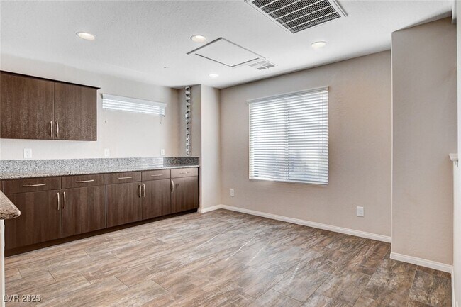 Building Photo - 9050 W Tropicana Ave