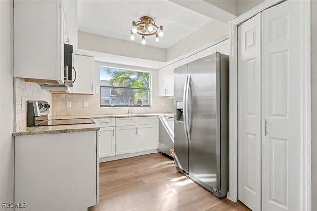 Building Photo - 1416 SW 50th St