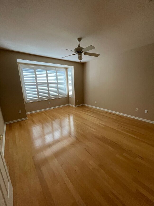 Building Photo - BEAUTIFUL DEL WEBB 55+ ADULT COMMUNITY TAH...
