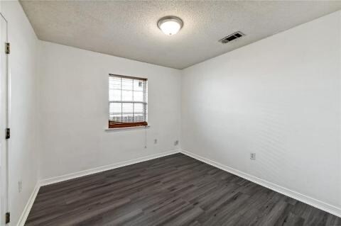 Building Photo - 2417 Highland Meadows Dr