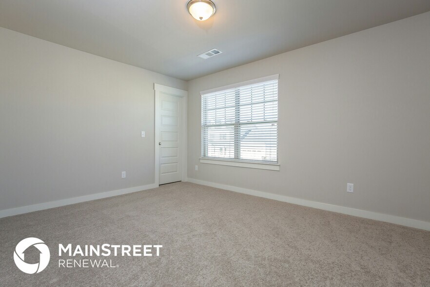 Building Photo - 822 Sapphire Dr