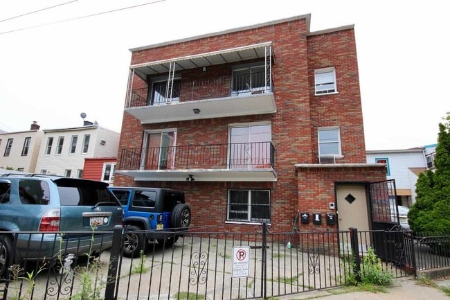 Primary Photo - 3586 John F. Kennedy Blvd