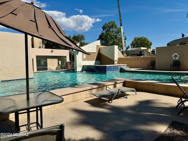 Building Photo - 7620 E Callisto Cir