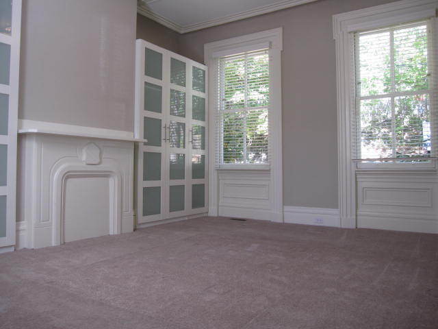 Building Photo - Greendale