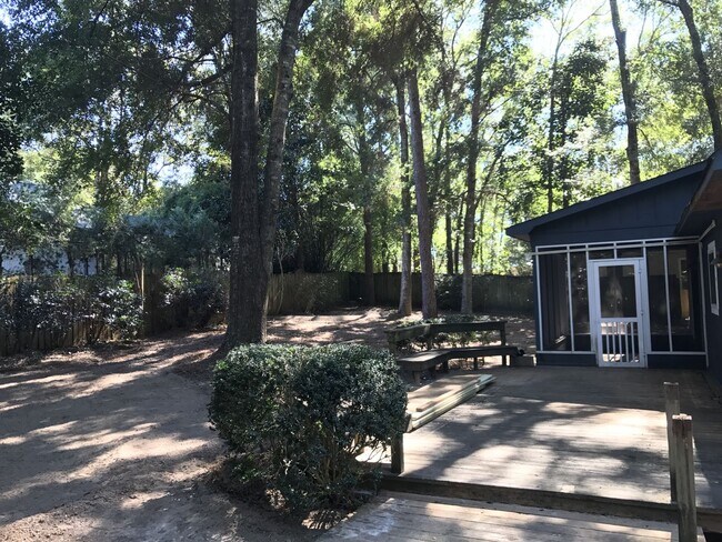 Building Photo - Downtown Fairhope - Walking Distance to Fa...