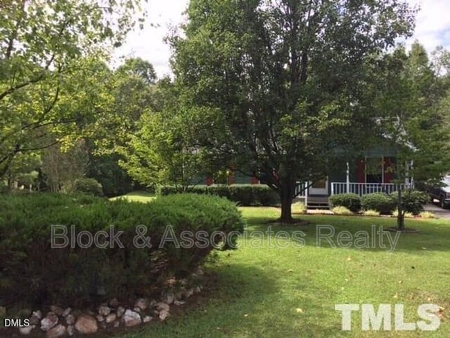 Building Photo - 1521 Bricklanding Cir