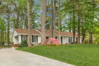 Building Photo - Charming 3-Bedroom Retreat in Snellville w...