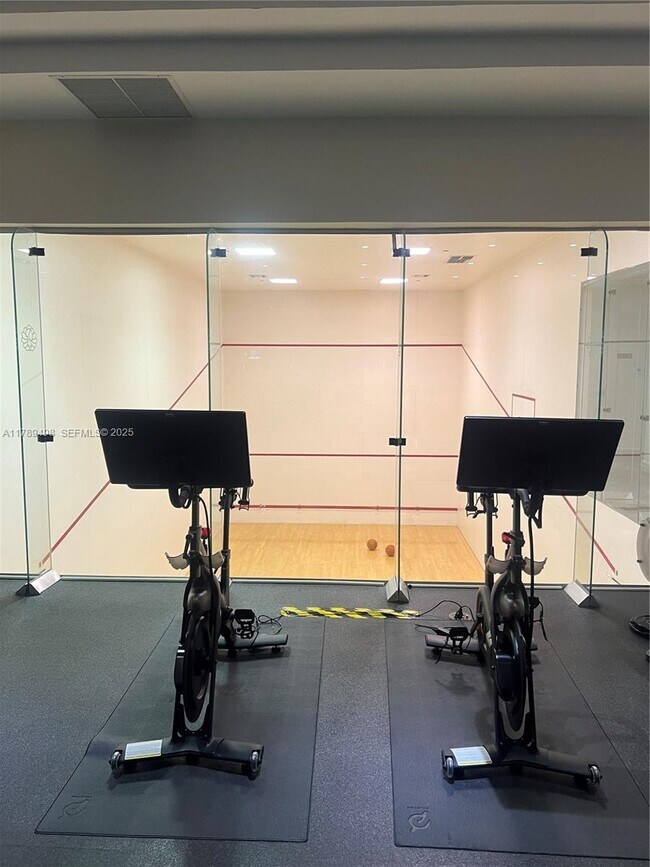 Building Photo - 2110 N Ocean Blvd