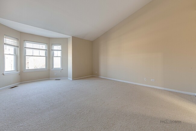 Building Photo - 348 Pine Lake Cir
