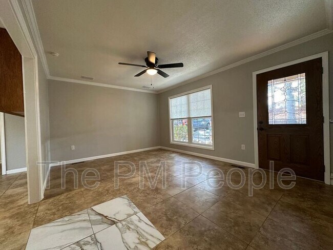 Building Photo - 50 Greenland Dr