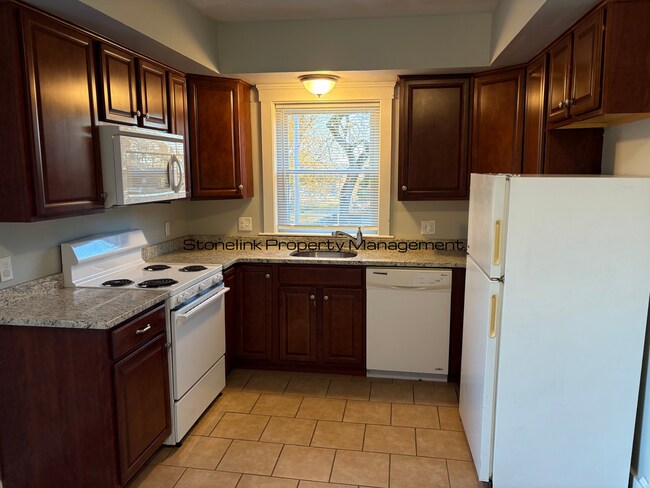 Building Photo - 296-298 Roger Williams Avenue