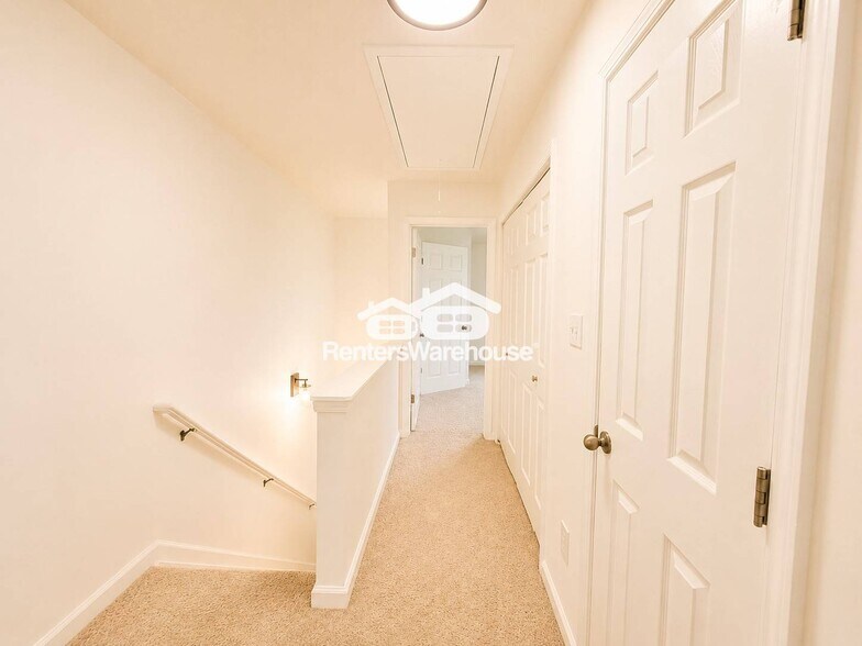Building Photo - 5628 Cascade Run