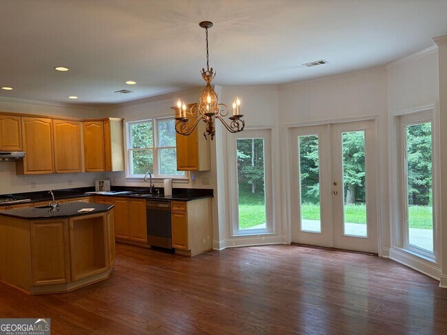 Building Photo - 96 Highgrove Dr