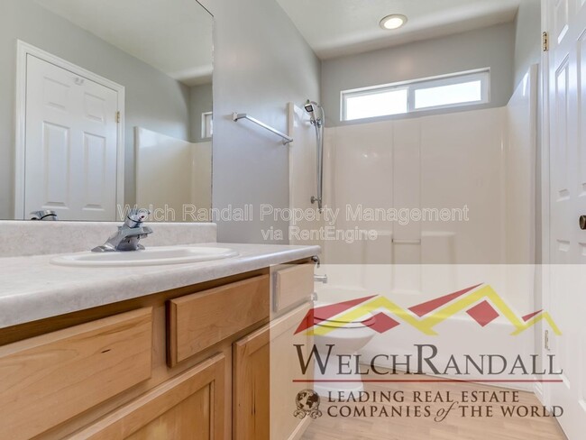 Building Photo - 1124 E 1000 N