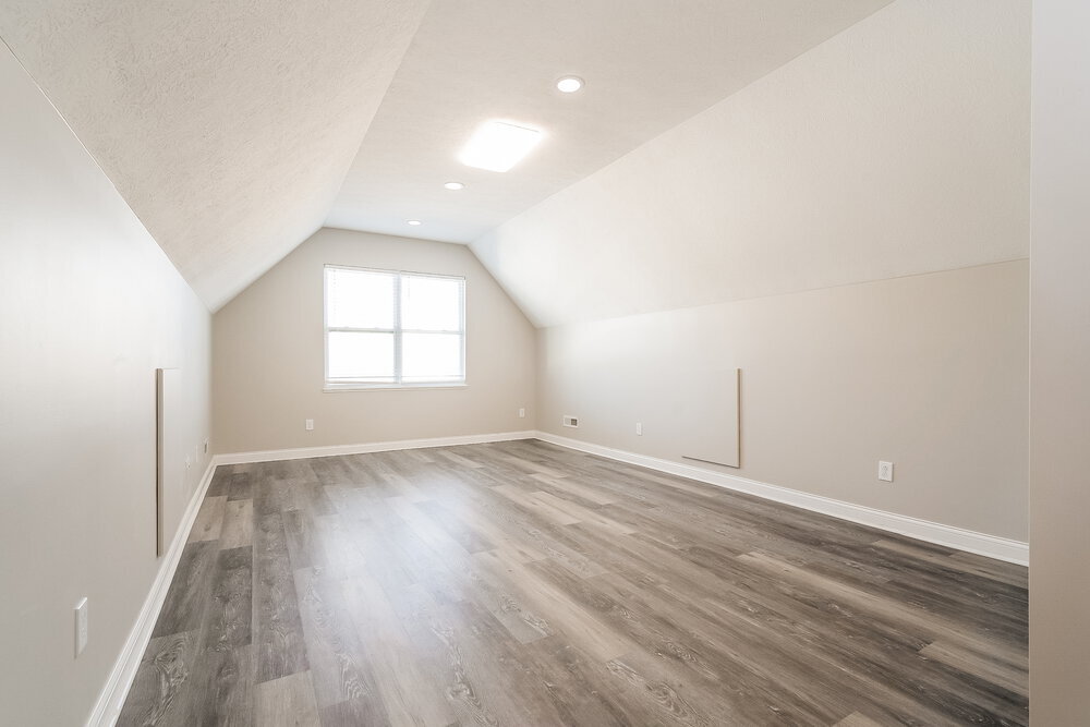 Building Photo - 6062 Caplinger Ave