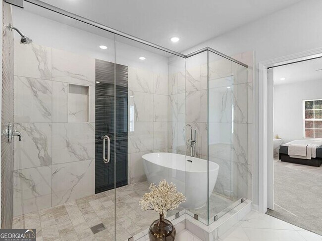 Building Photo - 223 Monarch Village Way