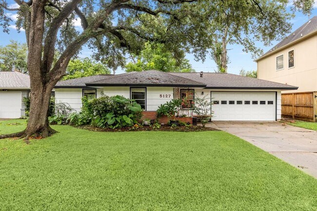 Primary Photo - 5127 Mimosa Dr