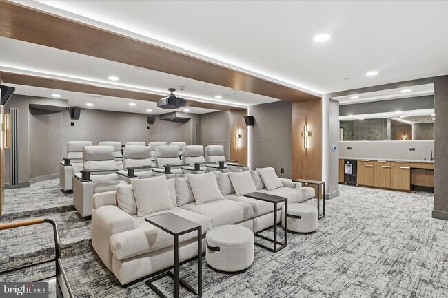 Building Photo - 631 D St NW