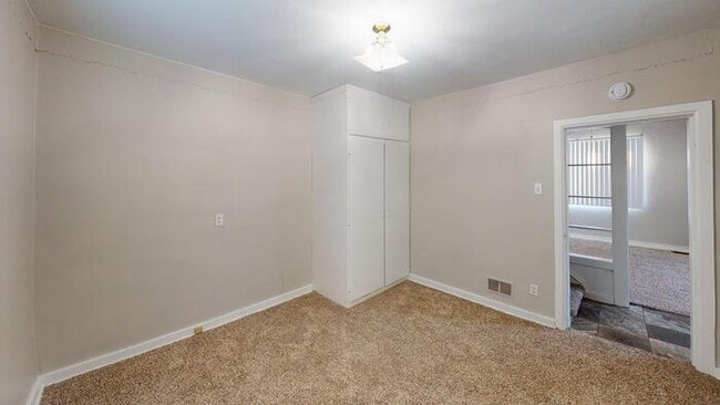 Building Photo - 311 N 12th St