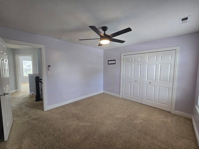 Building Photo - 10091 Pearwood Dr