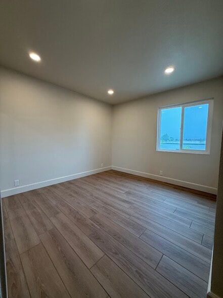 Building Photo - 28240 Via Princesa