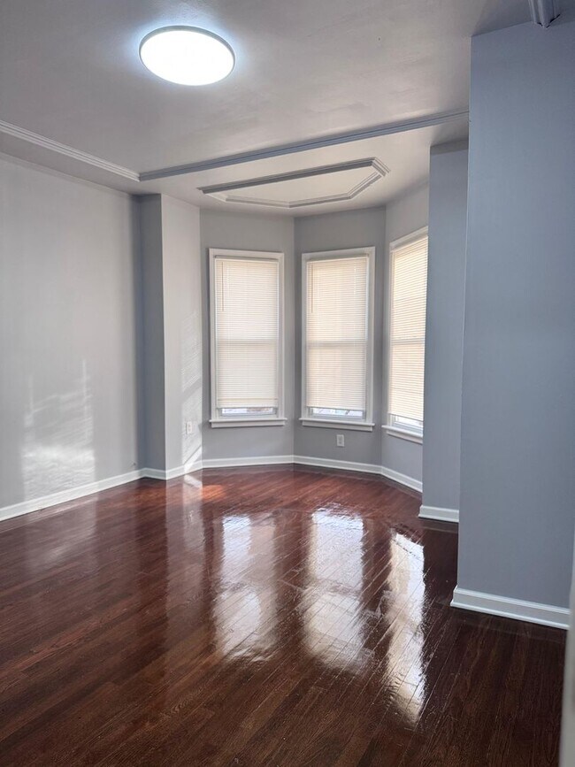 Building Photo - 85 Ward St