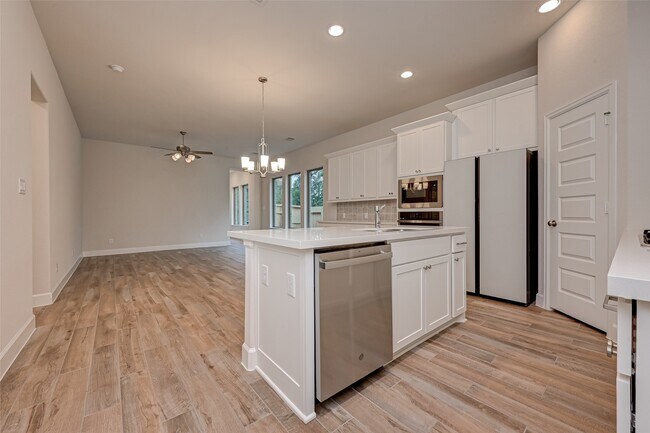 Building Photo - 308 Mullins Ct