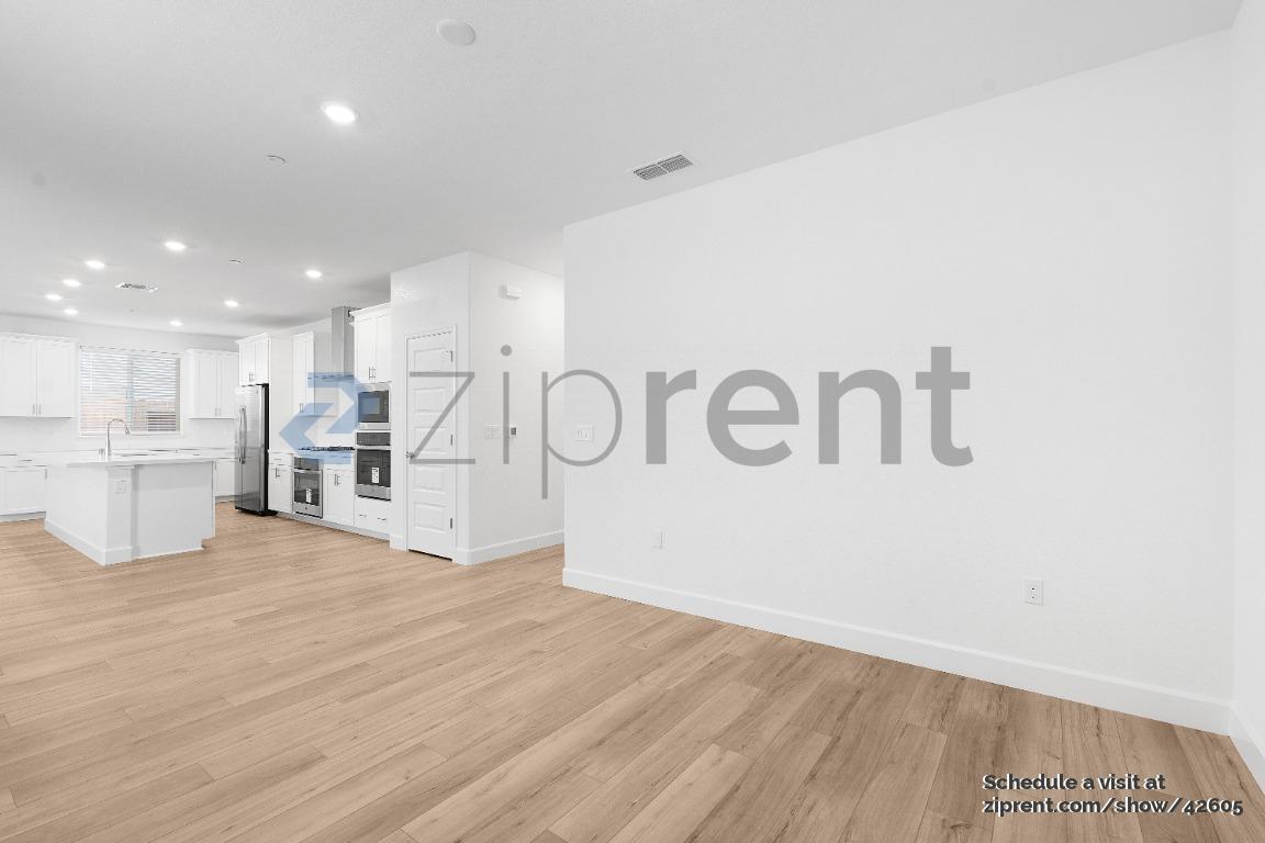 Building Photo - 6041 Meru Wy