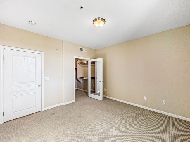 Building Photo - Beautiful 1B/1BA Condo in Carmel Valley!