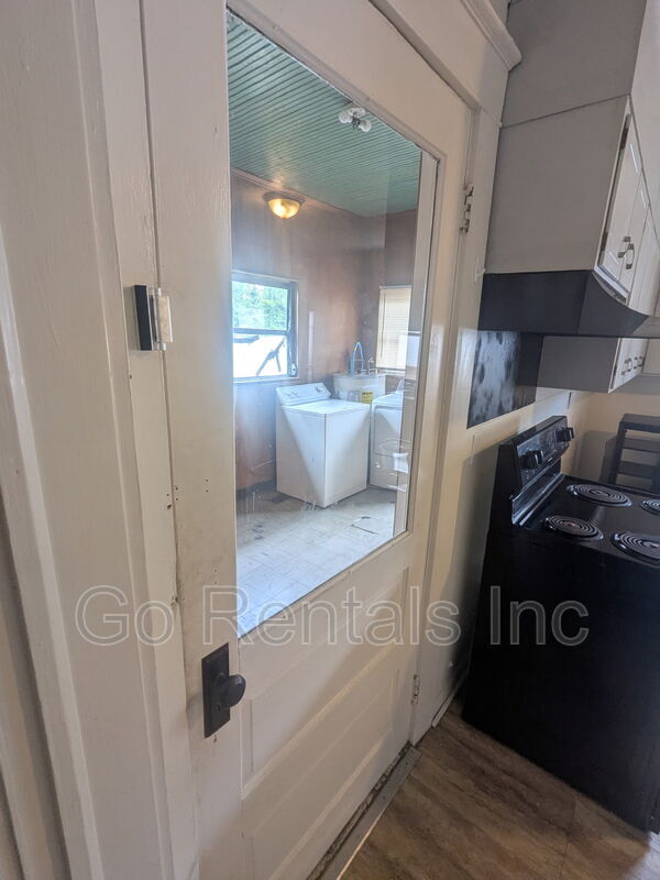 Building Photo - 816 Goldwire St SW