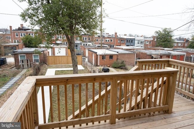 Building Photo - 216 Jefferson St NW