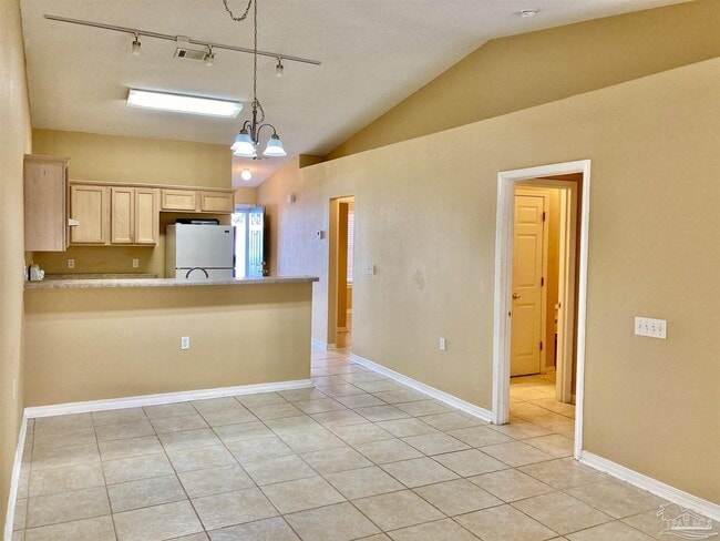 Building Photo - 2470 Trailwood Dr