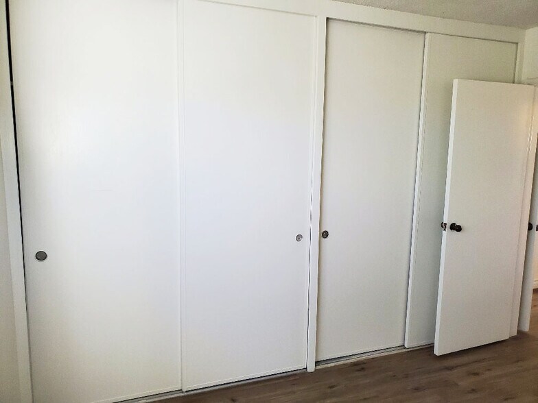 Building Photo - 361 13th St