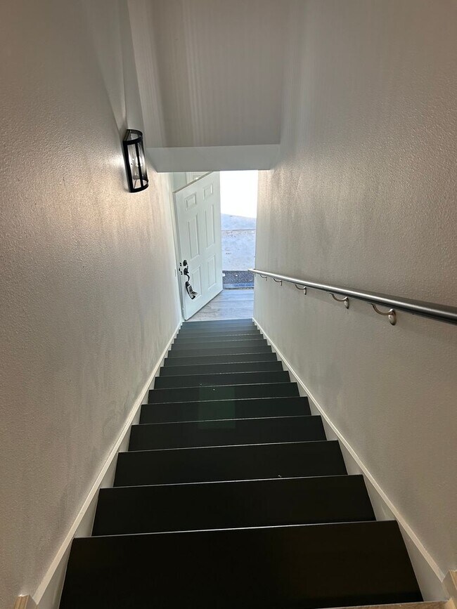 Building Photo - 2022 Trimble Rd