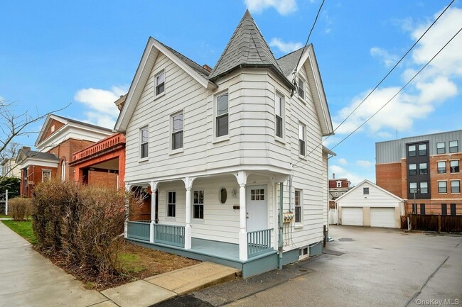 Building Photo - 25 S Washington St