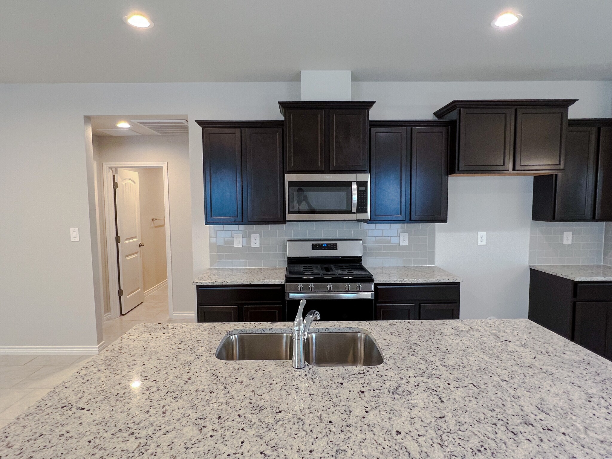 Building Photo - 7538 Breese Ln