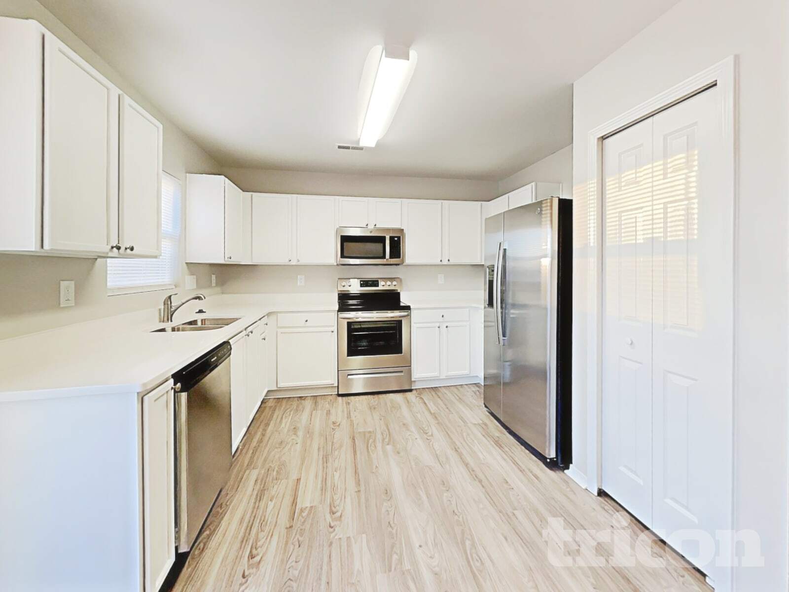 Building Photo - 1528 April Knoll Ct