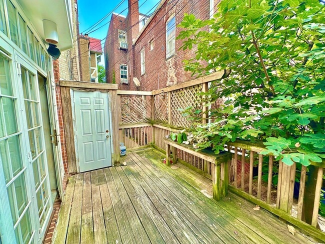 Building Photo - JUST RENOVATED - Astonishing Adams Morgan ...