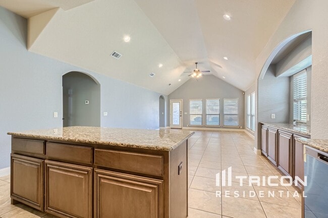 Building Photo - 5453 Red Rose Trail