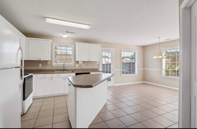 Building Photo - 5068 Welbourne Cove