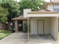 Building Photo - 11 Trails Pl