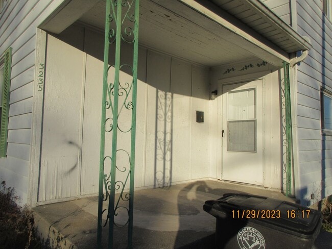 Building Photo - 3235 S Harrison St