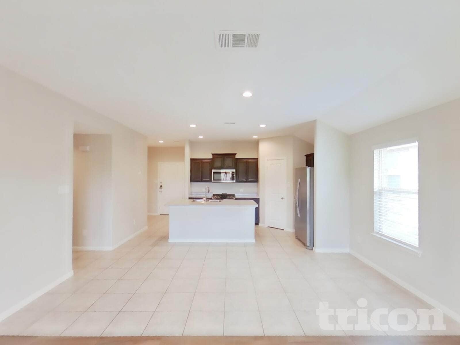 Building Photo - 10502 Ft Cibolo Trl