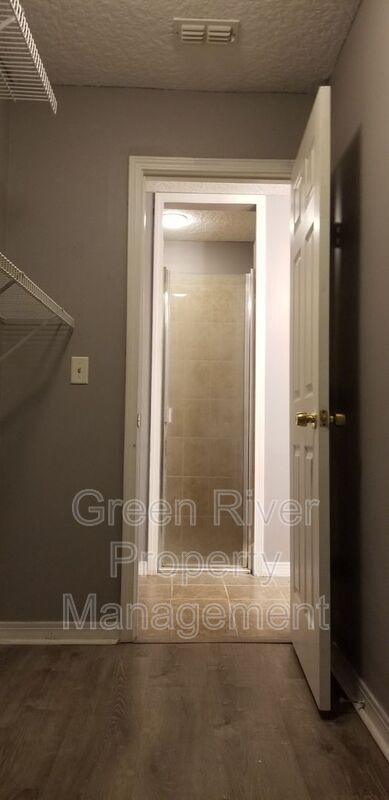 Building Photo - 837 Broxton St