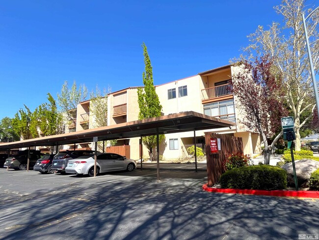 Primary Photo - 2750 Plumas St