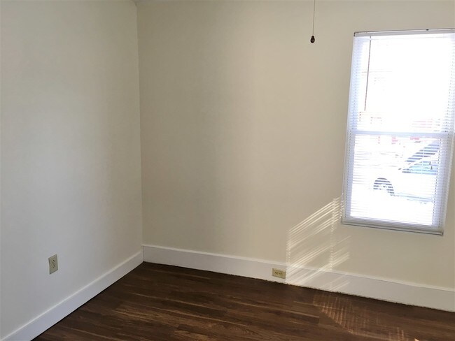 Building Photo - 82 3rd St