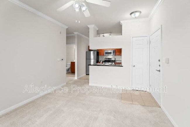 Building Photo - 12929 Centre Park Cir