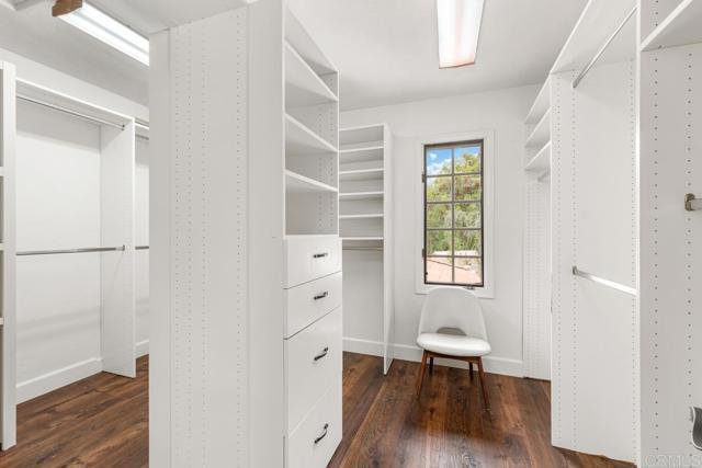 Building Photo - 7401 Luna De Oro