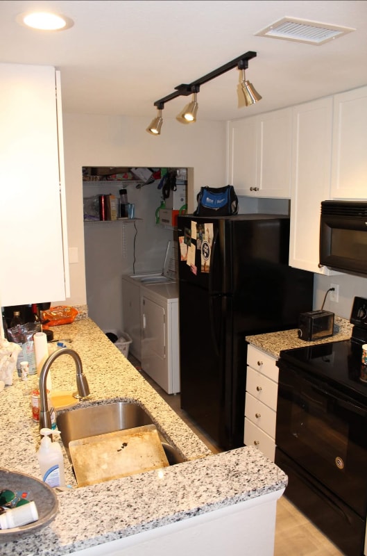 Building Photo - 277 Alexandra Dr